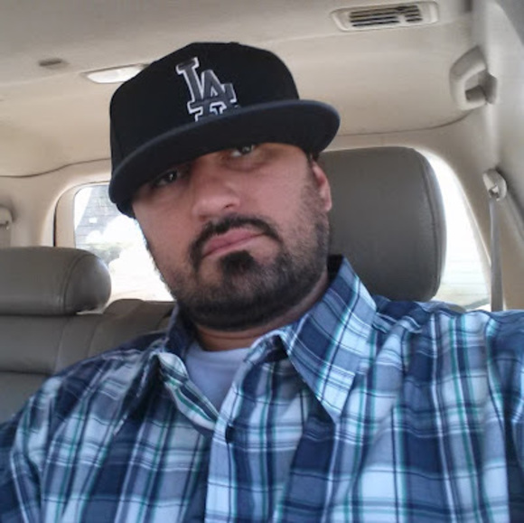 Meet your Posher, Josh - Picture 1 of 1